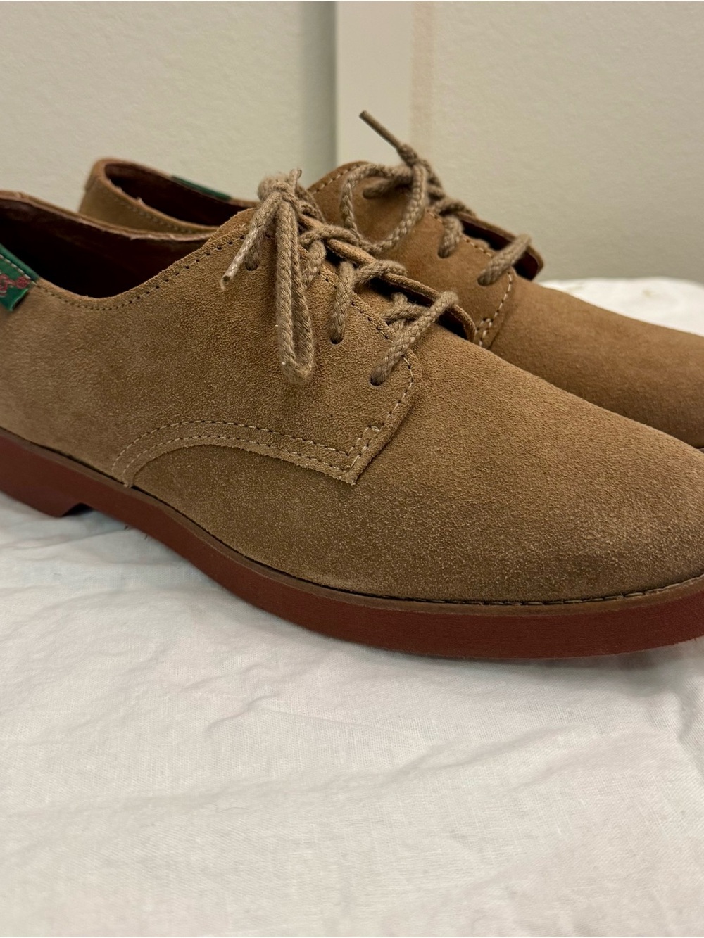 Bass Women's Suede Lace-Up Flats - Light Brown